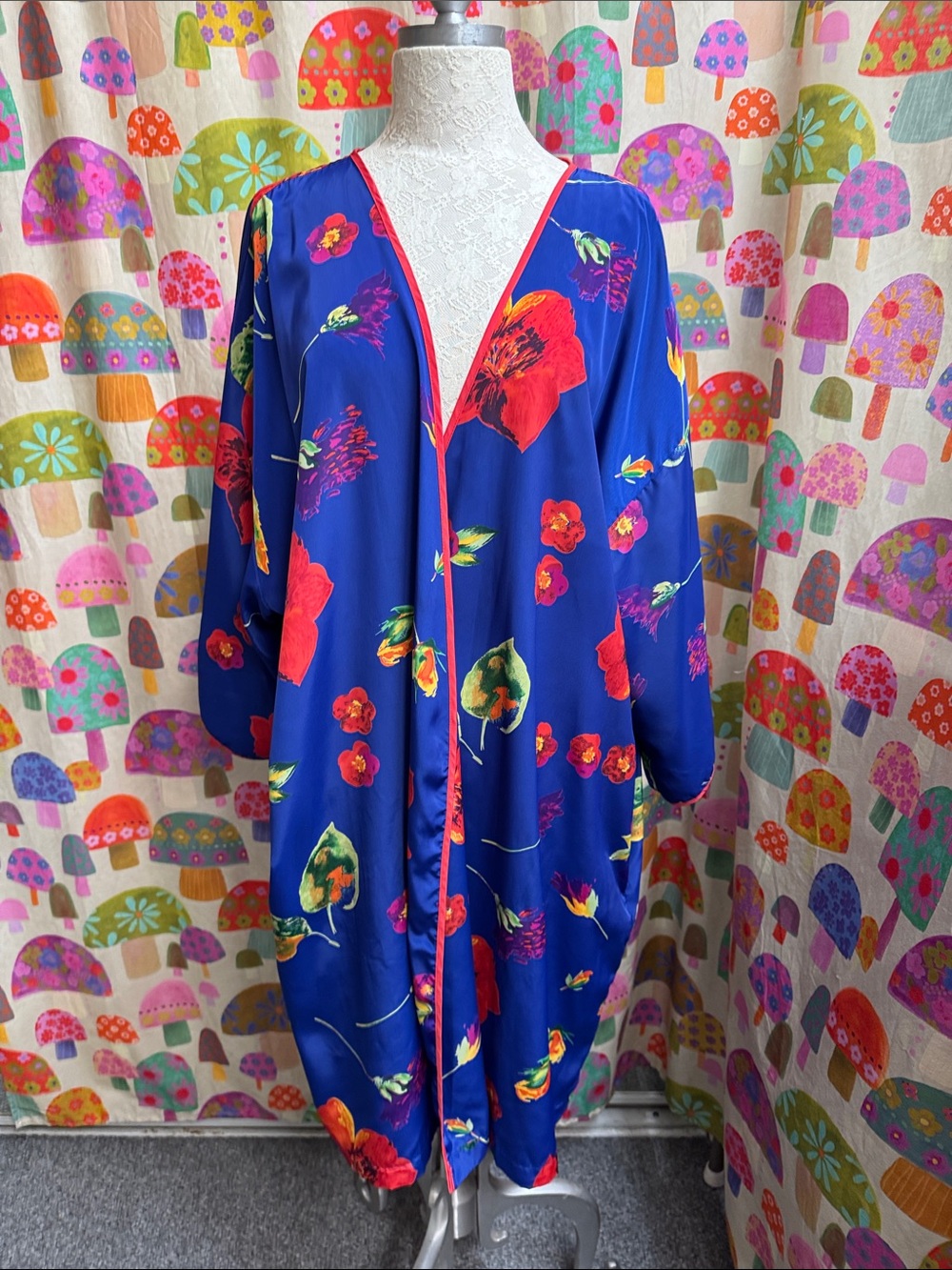 Natorious 3/4 Sleeve Robe with pockets.1X/2X